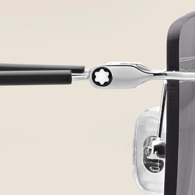 Occhiali da sole rettangolari con montatura in metallo color argento Occhiali da sole rettangolari con montatura in metallo color argento