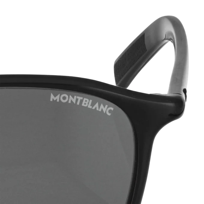 Occhiali da sole squadrati con montatura in acetato nero