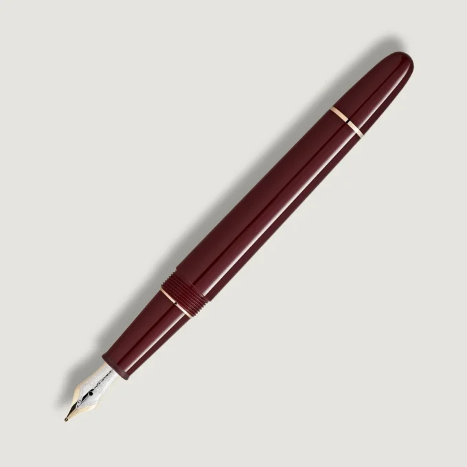 Penna stilografica Meisterstück Burgundy Red Classique