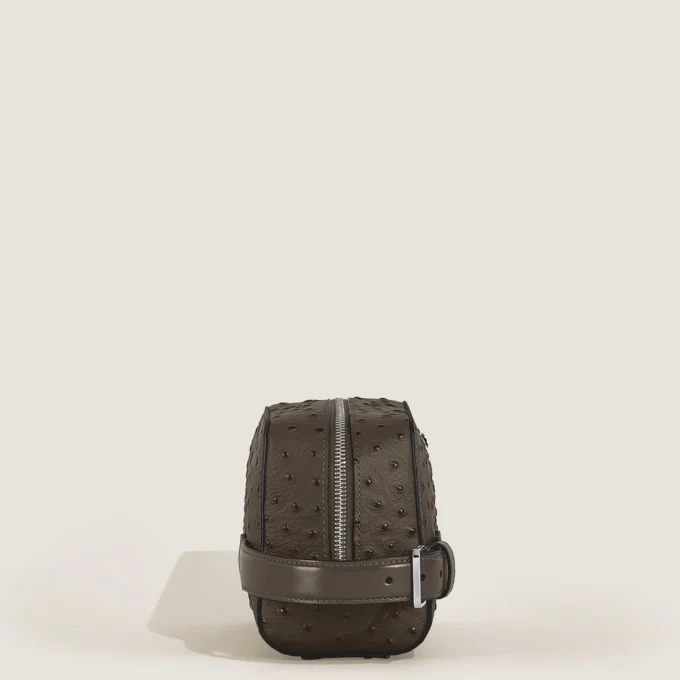 Pochette da toilette in pelle goffrata struzzo